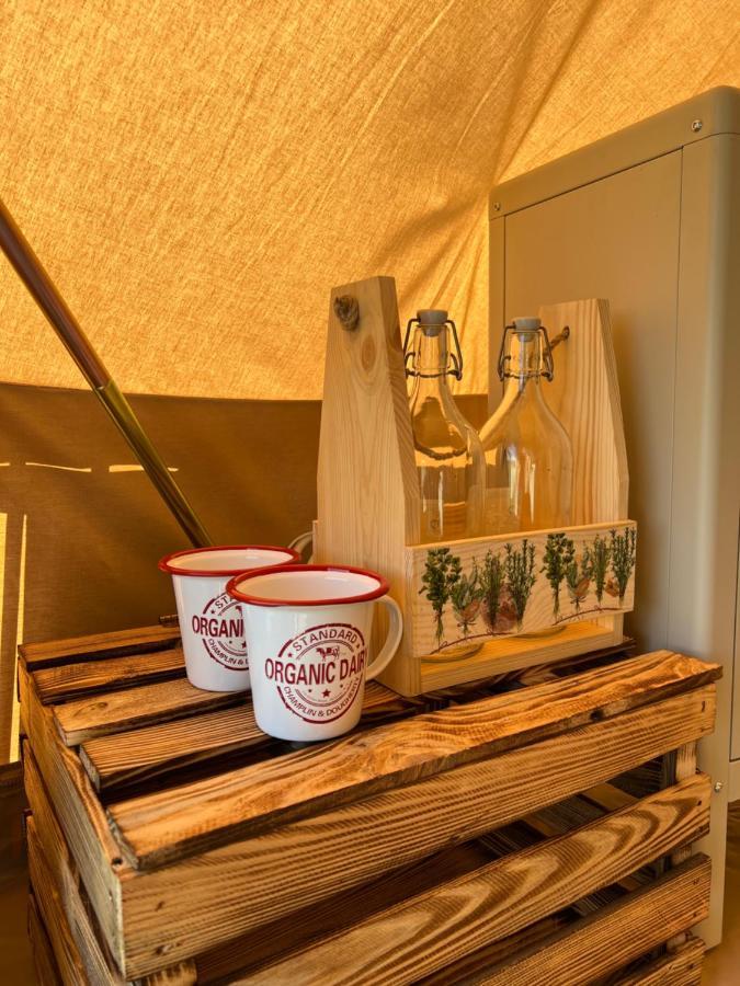 Hotel Glamping Bieszczady Z Jacuzzi I Basenem à Solina  Extérieur photo