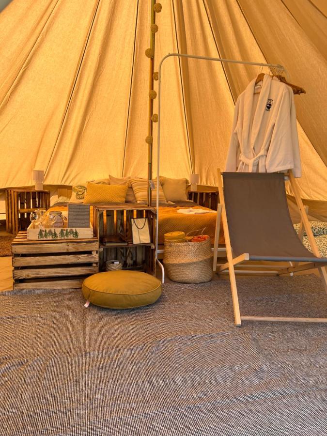 Hotel Glamping Bieszczady Z Jacuzzi I Basenem à Solina  Extérieur photo