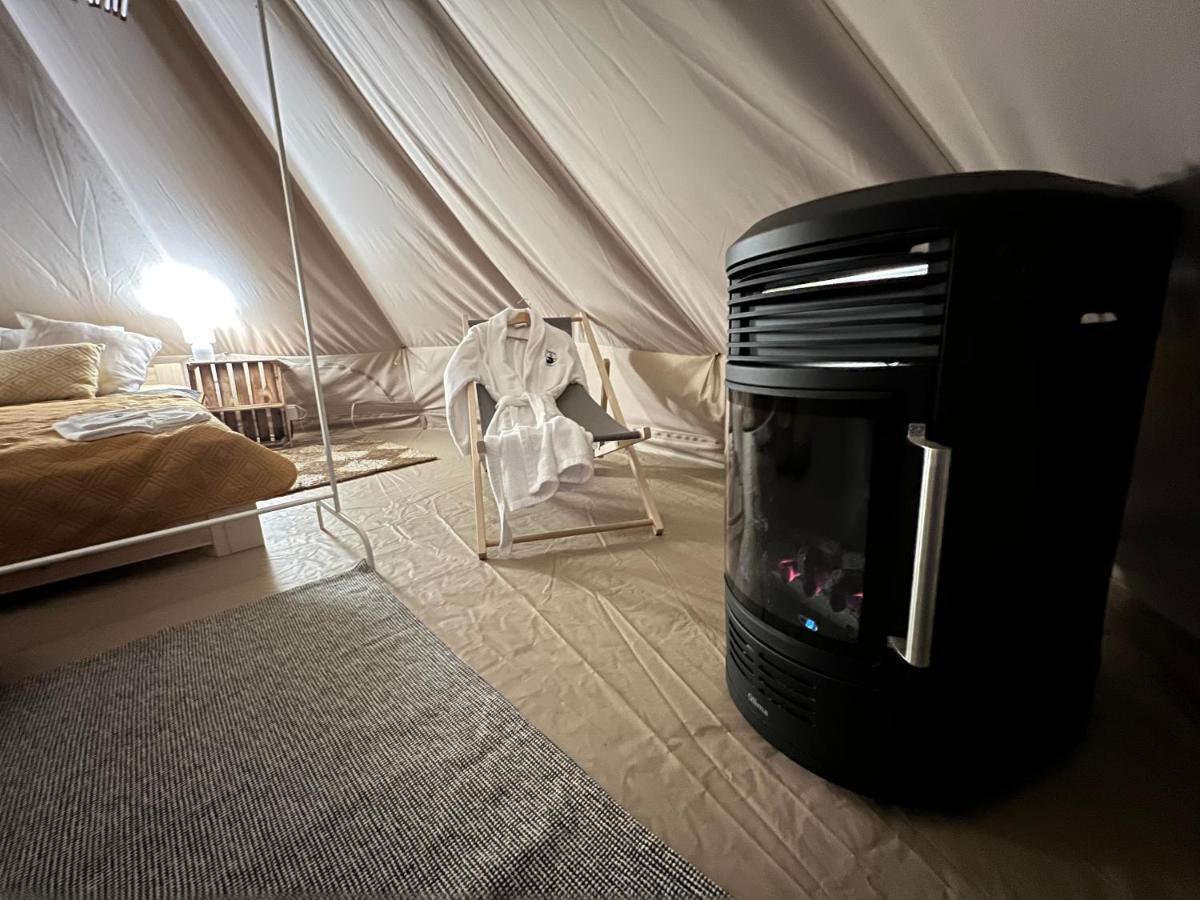 Hotel Glamping Bieszczady Z Jacuzzi I Basenem à Solina  Extérieur photo