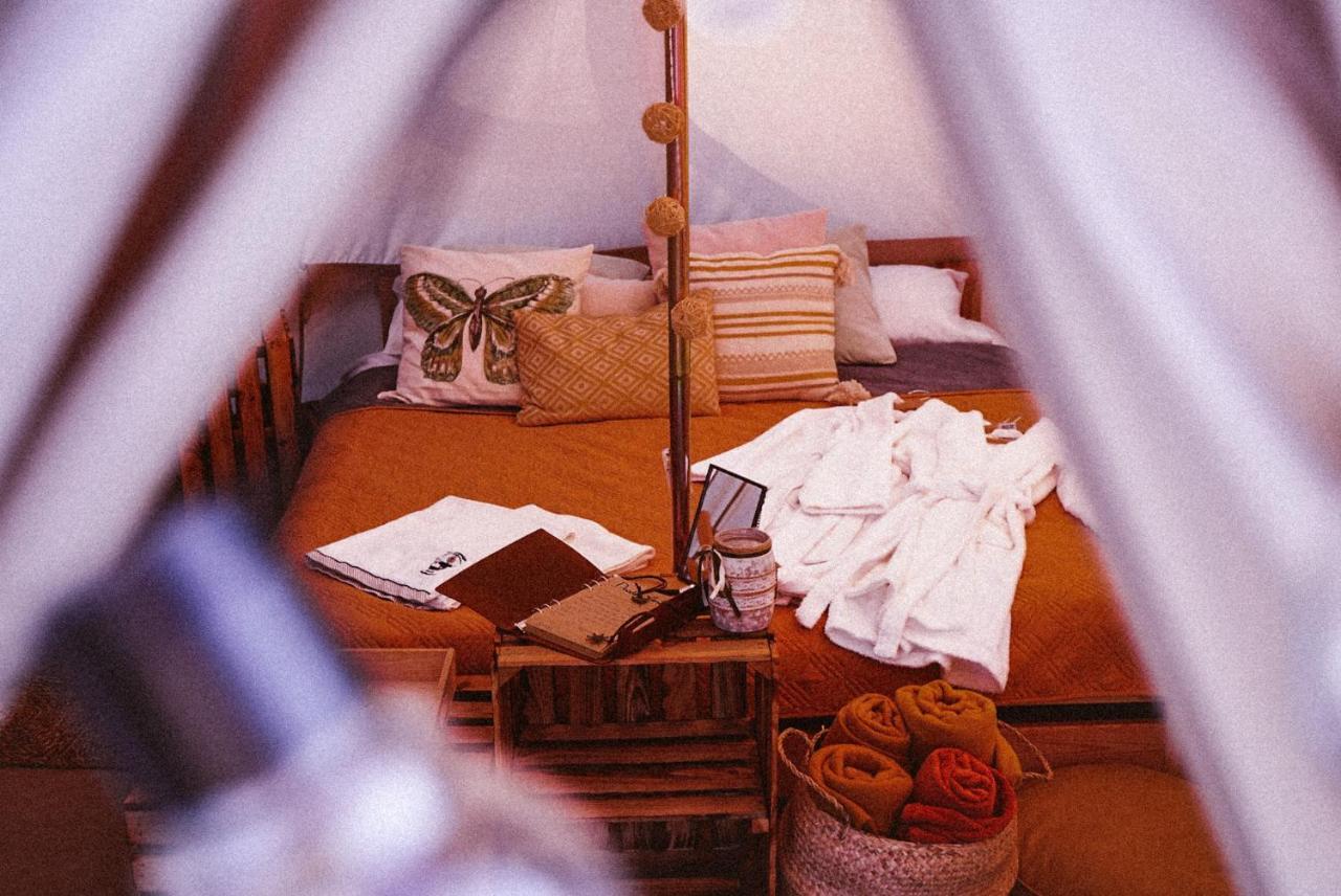 Hotel Glamping Bieszczady Z Jacuzzi I Basenem à Solina  Extérieur photo