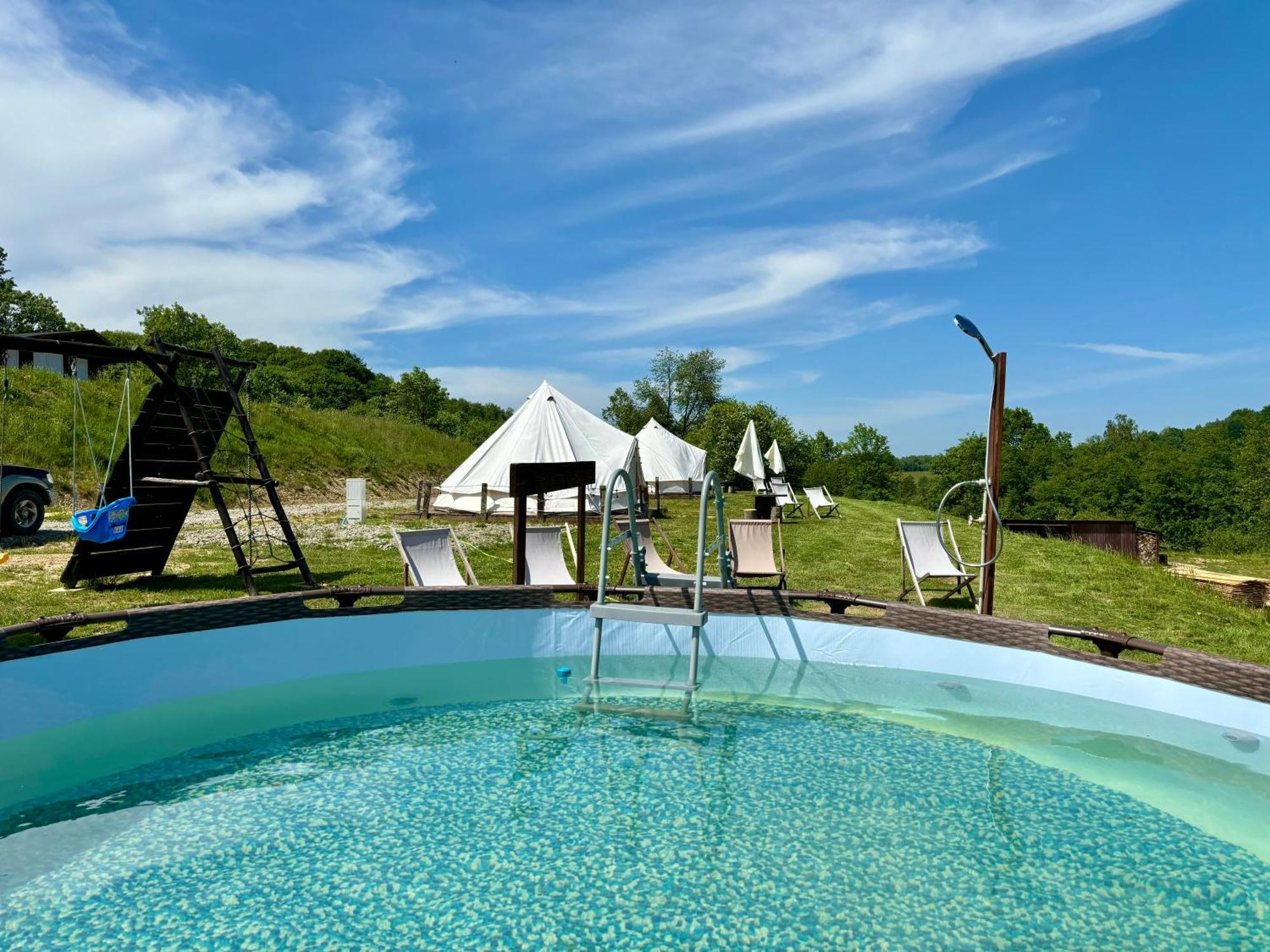 Hotel Glamping Bieszczady Z Jacuzzi I Basenem à Solina  Extérieur photo