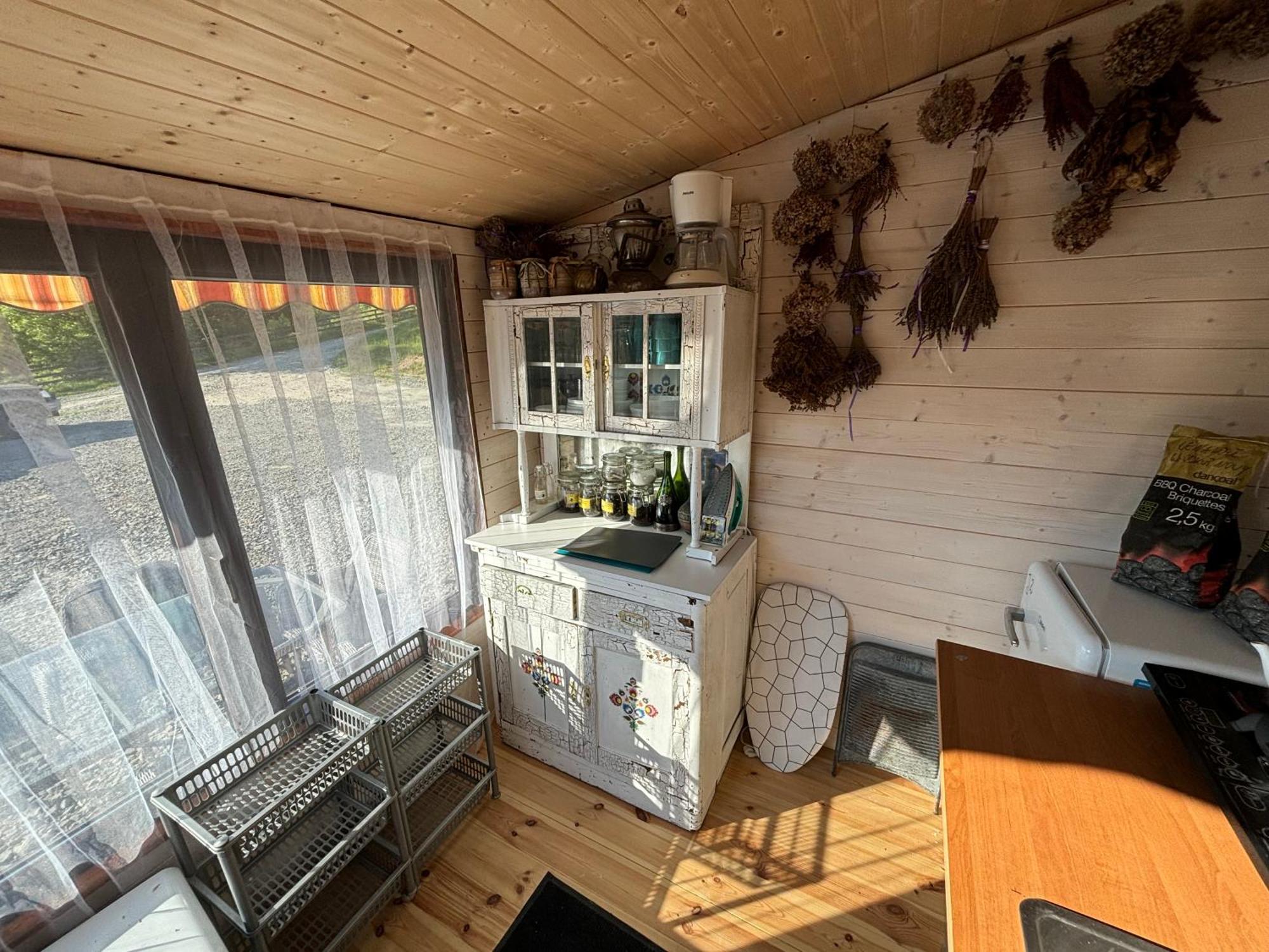 Hotel Glamping Bieszczady Z Jacuzzi I Basenem à Solina  Extérieur photo