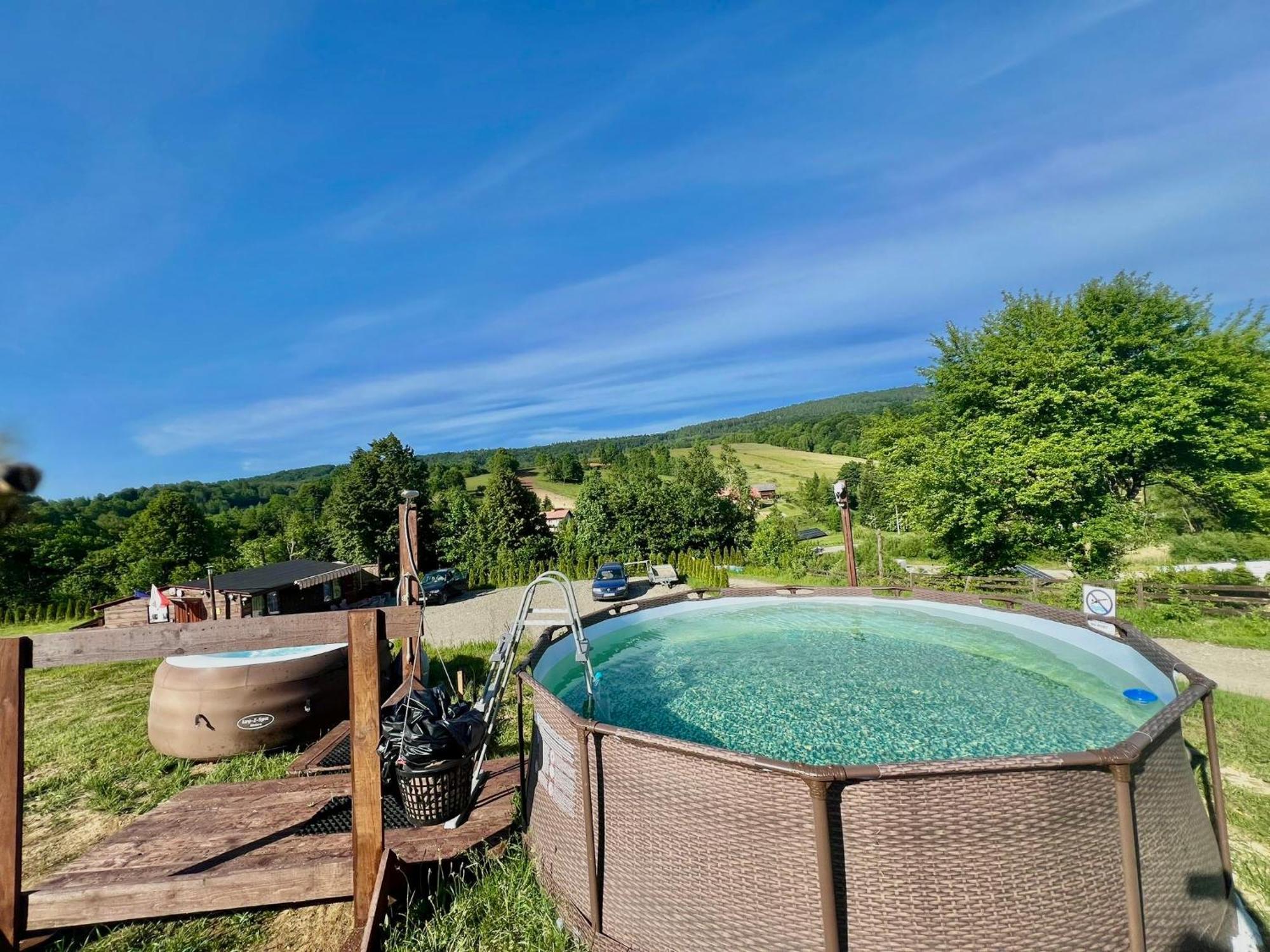 Hotel Glamping Bieszczady Z Jacuzzi I Basenem à Solina  Extérieur photo
