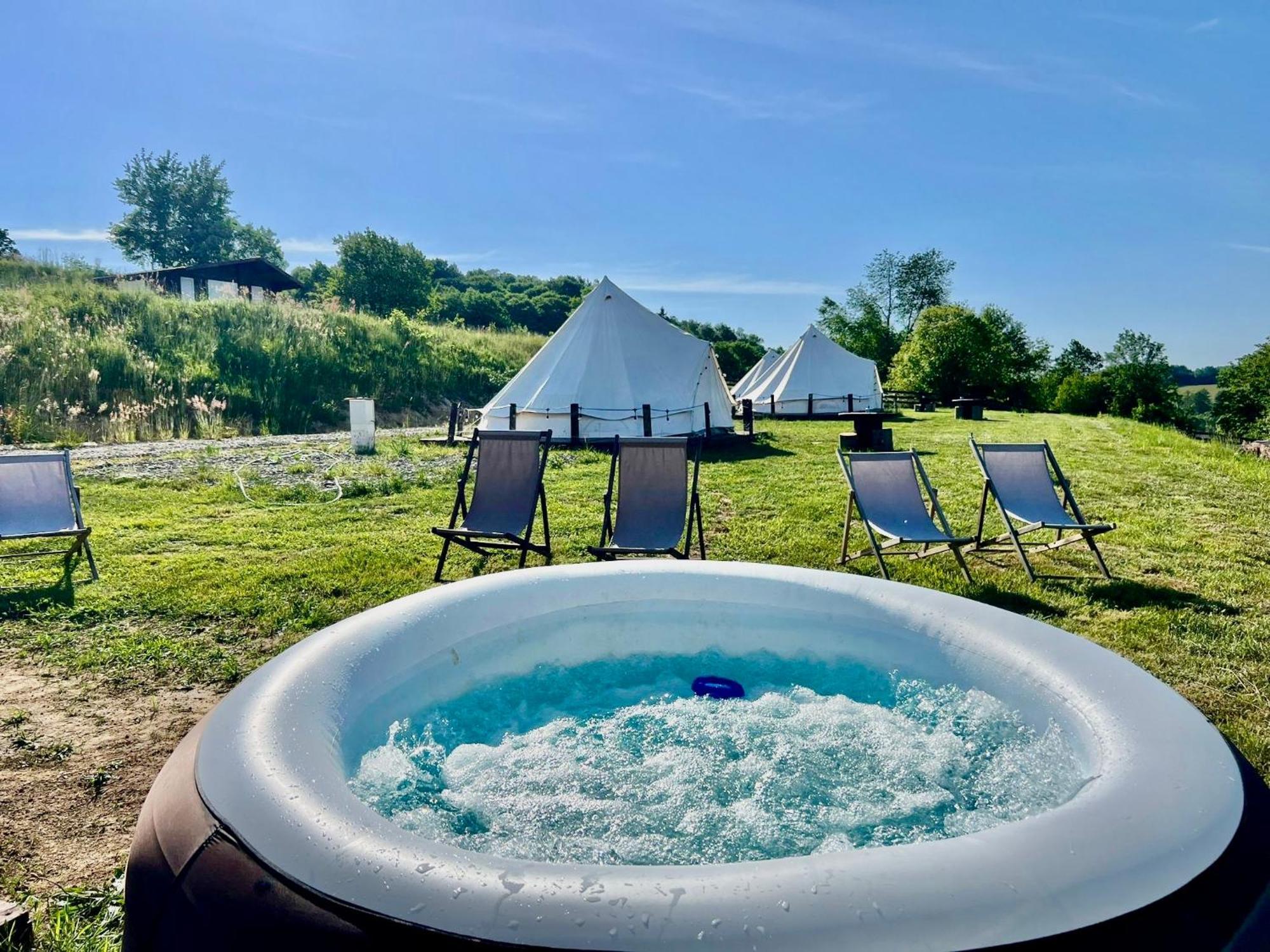 Hotel Glamping Bieszczady Z Jacuzzi I Basenem à Solina  Extérieur photo